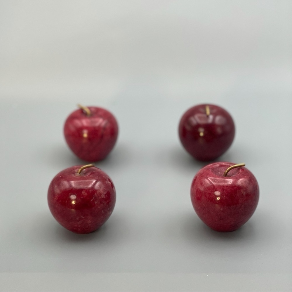 Onyx Red Apple, Solid Stone (1 apple per order) - Picture 4 of 7